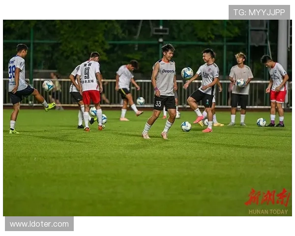 长沙湘超比赛激战成焦点 赛果引发热议 聚焦球队表现与未来走势 长沙湘超比赛激战成焦点 赛果引发热议 聚焦球队表现与未来走势