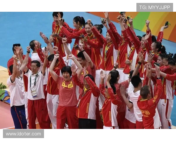 中国女排连胜强敌展现顽强拼搏精神全力备战世界杯冲击冠军荣耀 中国女排连胜强敌展现顽强拼搏精神全力备战世界杯冲击冠军荣耀