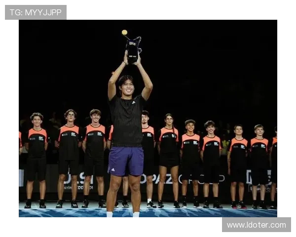 最新网球赛场焦点大战呈现新星崛起与冠军激烈对抗格局重塑前景图 最新网球赛场焦点大战呈现新星崛起与冠军激烈对抗格局重塑前景图