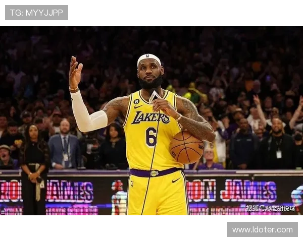 詹姆斯再创历史里程碑湖人加时险胜勇士全场惊心动魄