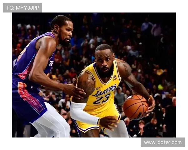 詹姆斯领衔湖人逆转取胜 西部格局再起波澜新赛季争冠悬念升温